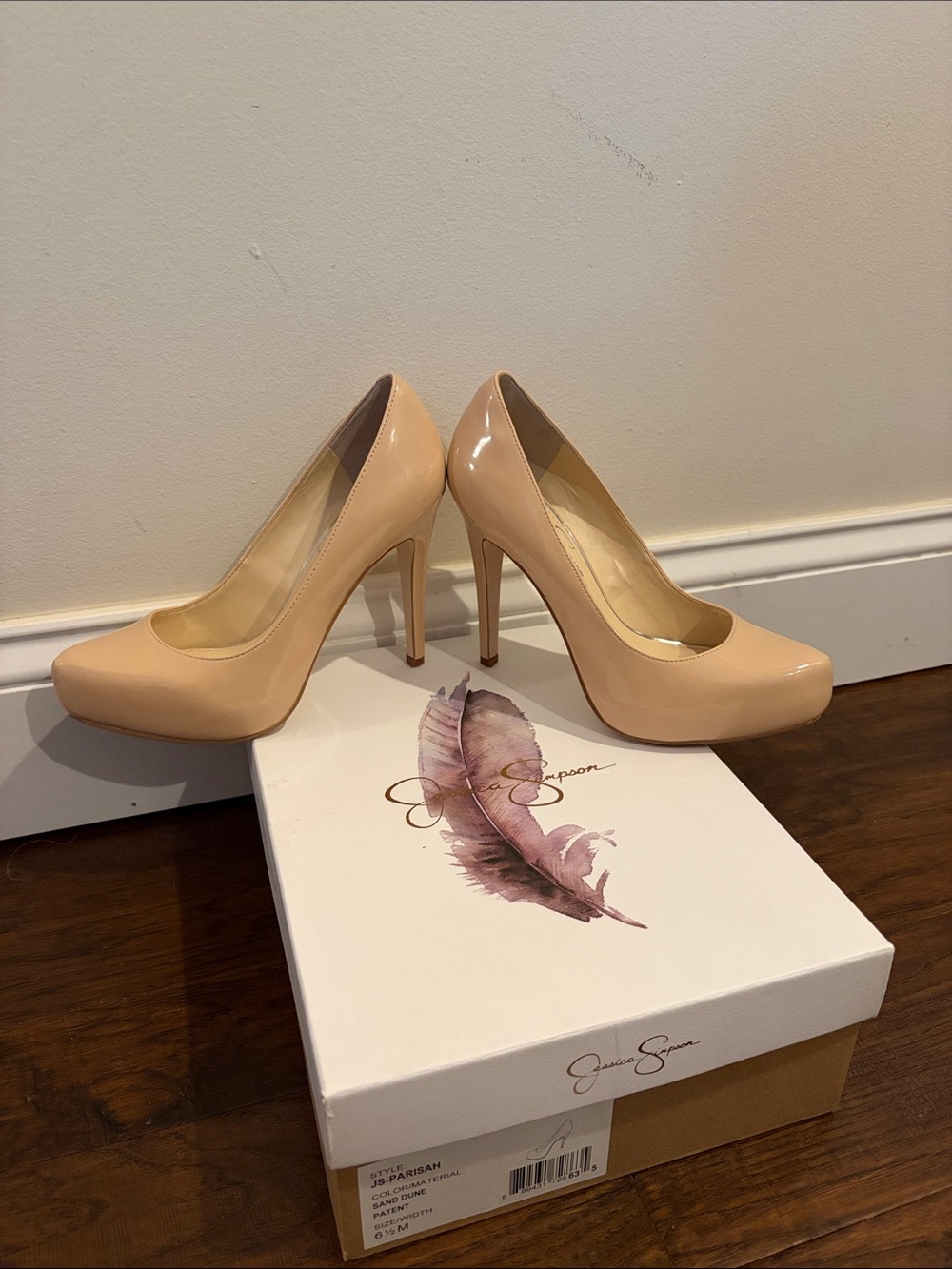 Jessica Simpson Nude Patent Platform Pumps- EUC - Picture 4 of 7